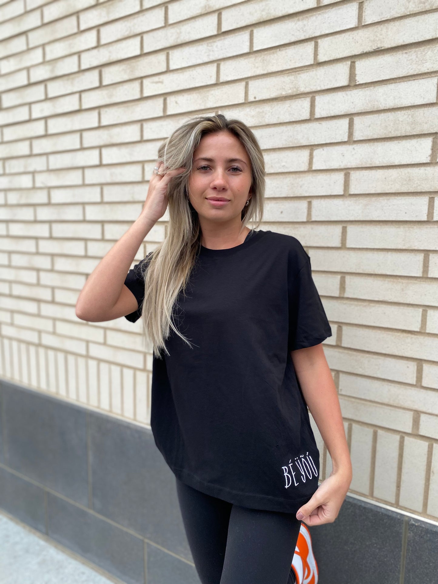 Women’s Black BÉ ŸÕÚ Tee
