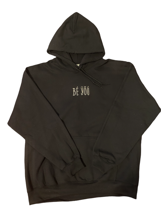 BÉ ŸÕÚ Embroidered Black Hoodie