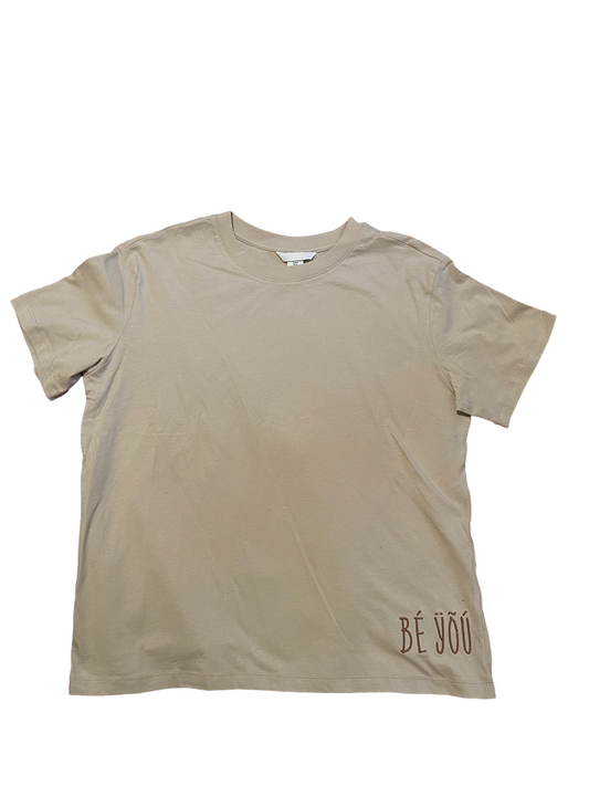 Women’s Tan BÉ ŸÕÚ Tee
